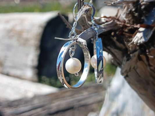 Bangle Cut Earrings With Pearls
